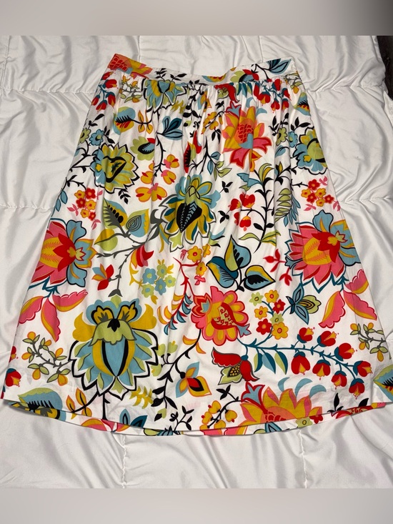 Ann Taylor Dresses & Skirts - Ann Taylor floral skirt 12 cotton modal blend red green blues white